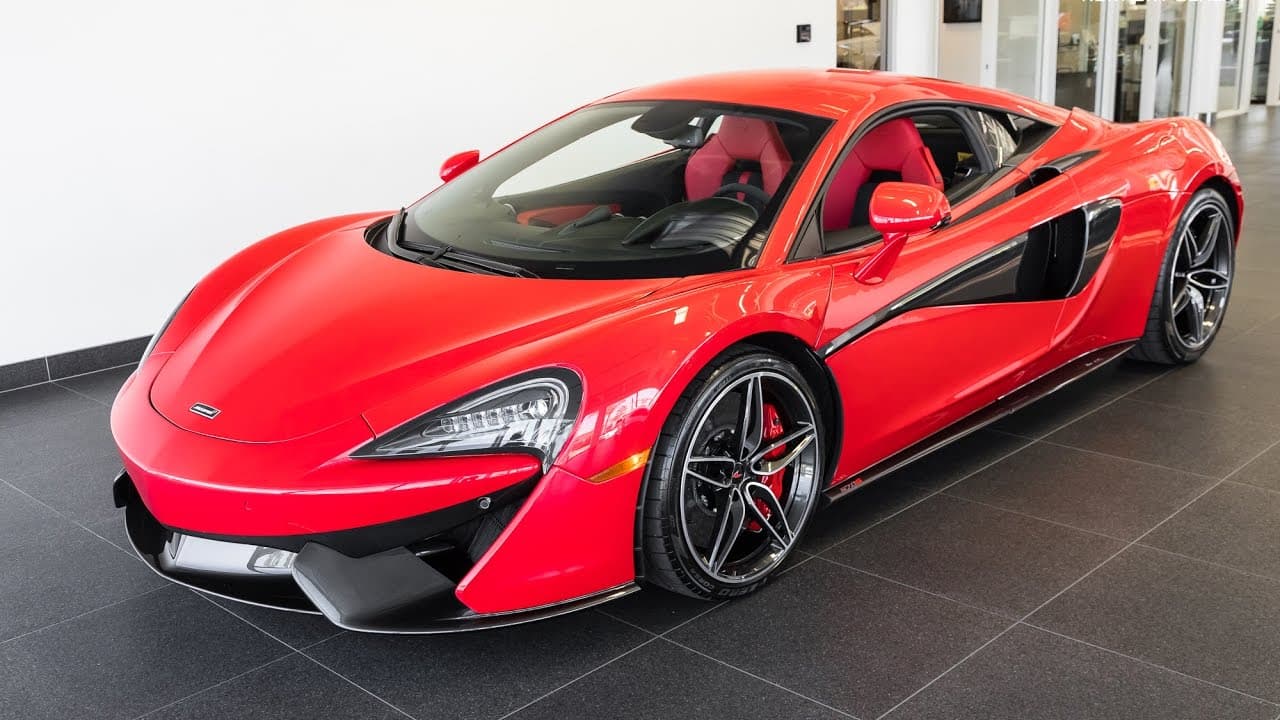 2022 McLaren GT - Image 1