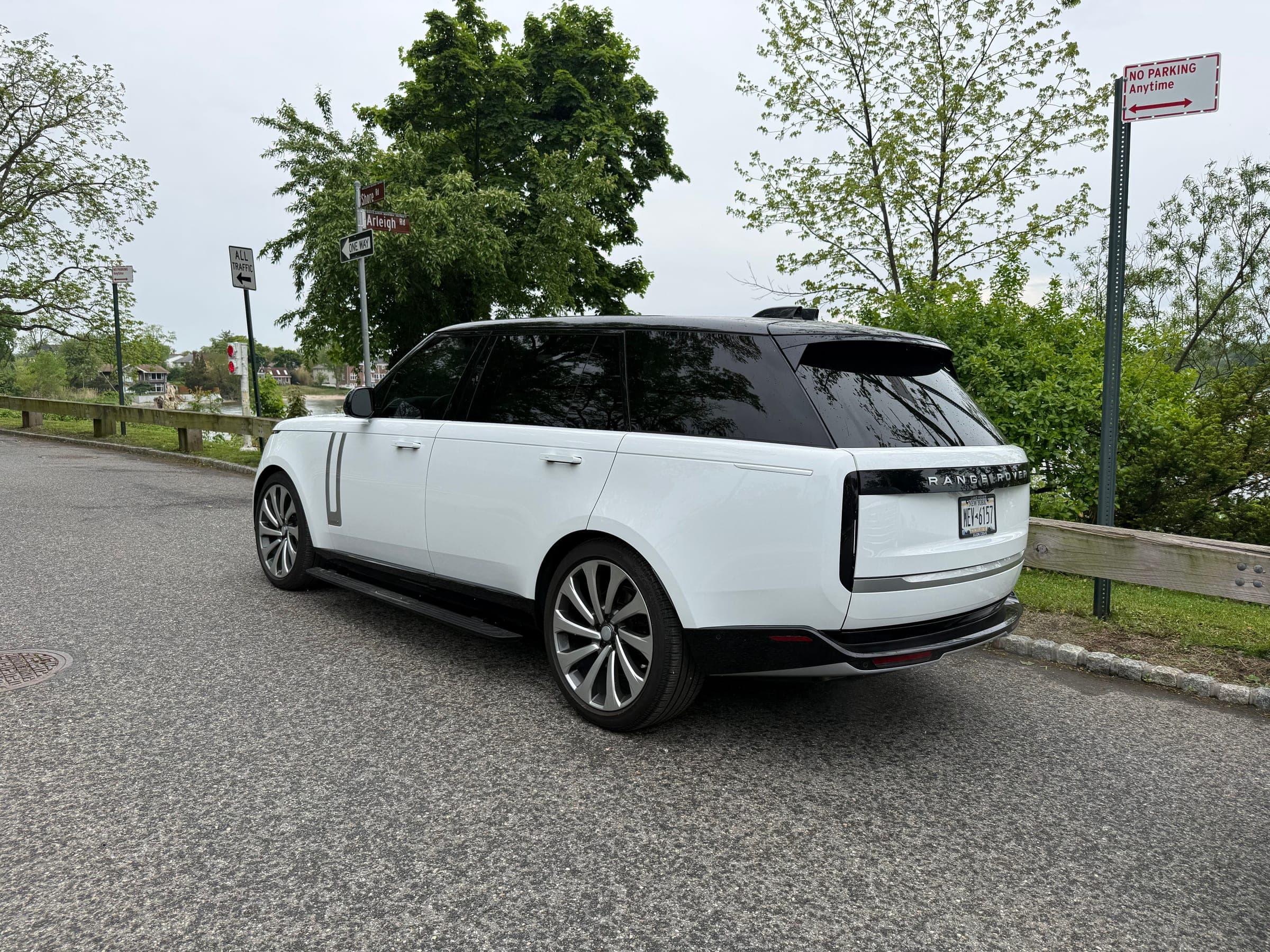 2023 Land Rover Range Rover LWB