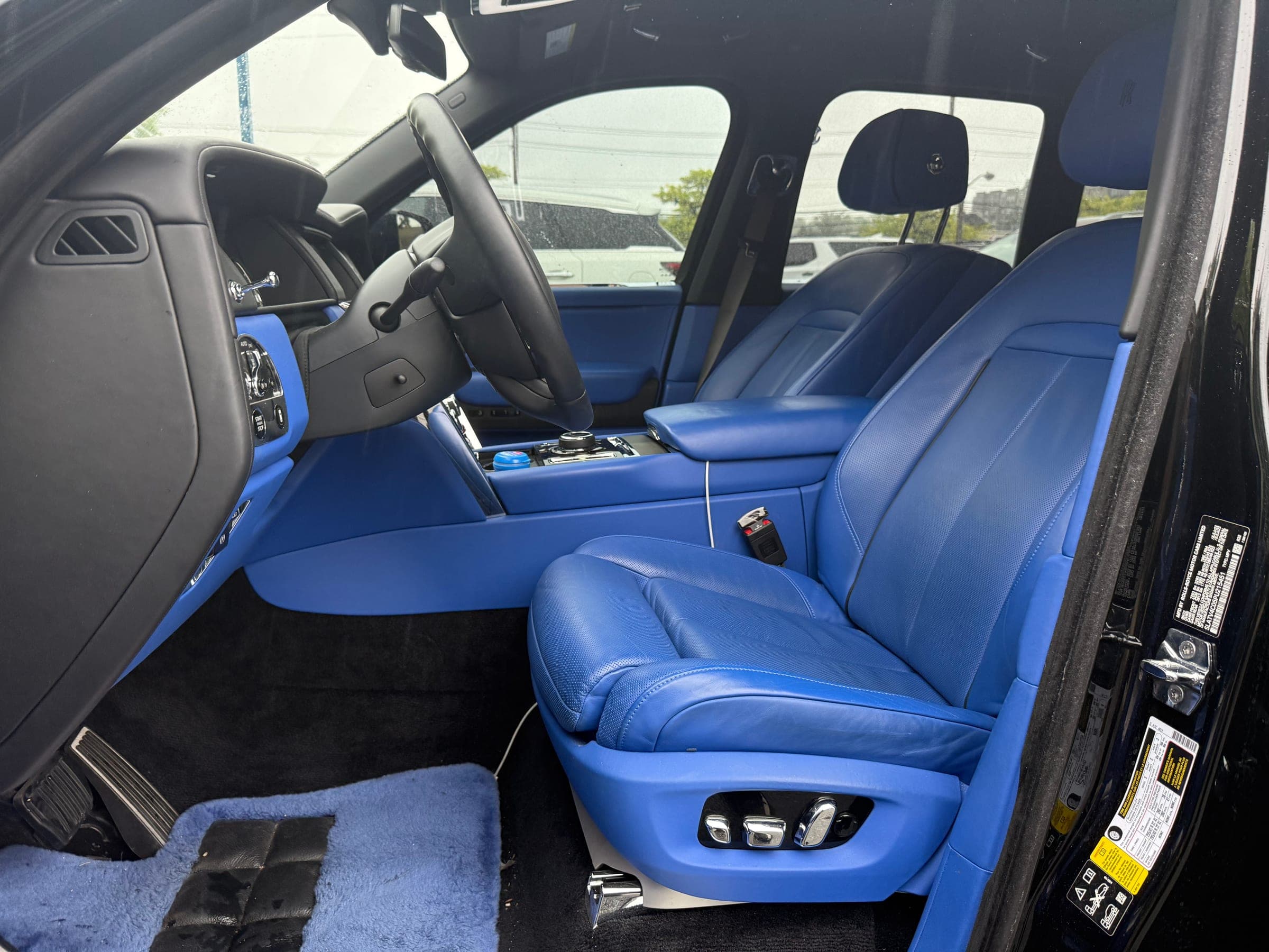 2021 Rolls-Royce Cullinan - Image 1